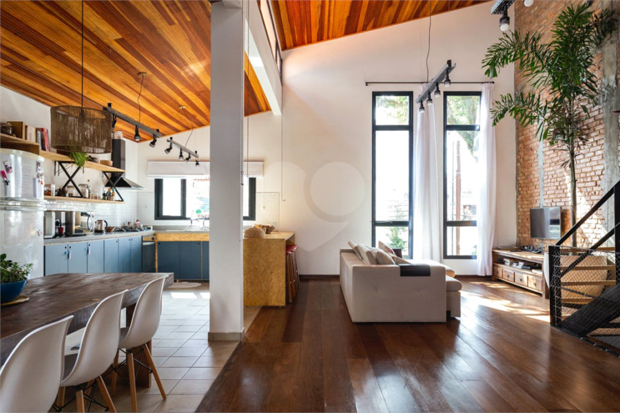 Casa Térrea à venda com 3 quartos, sendo 2 suítes, em Lapa, São Paulo, SP