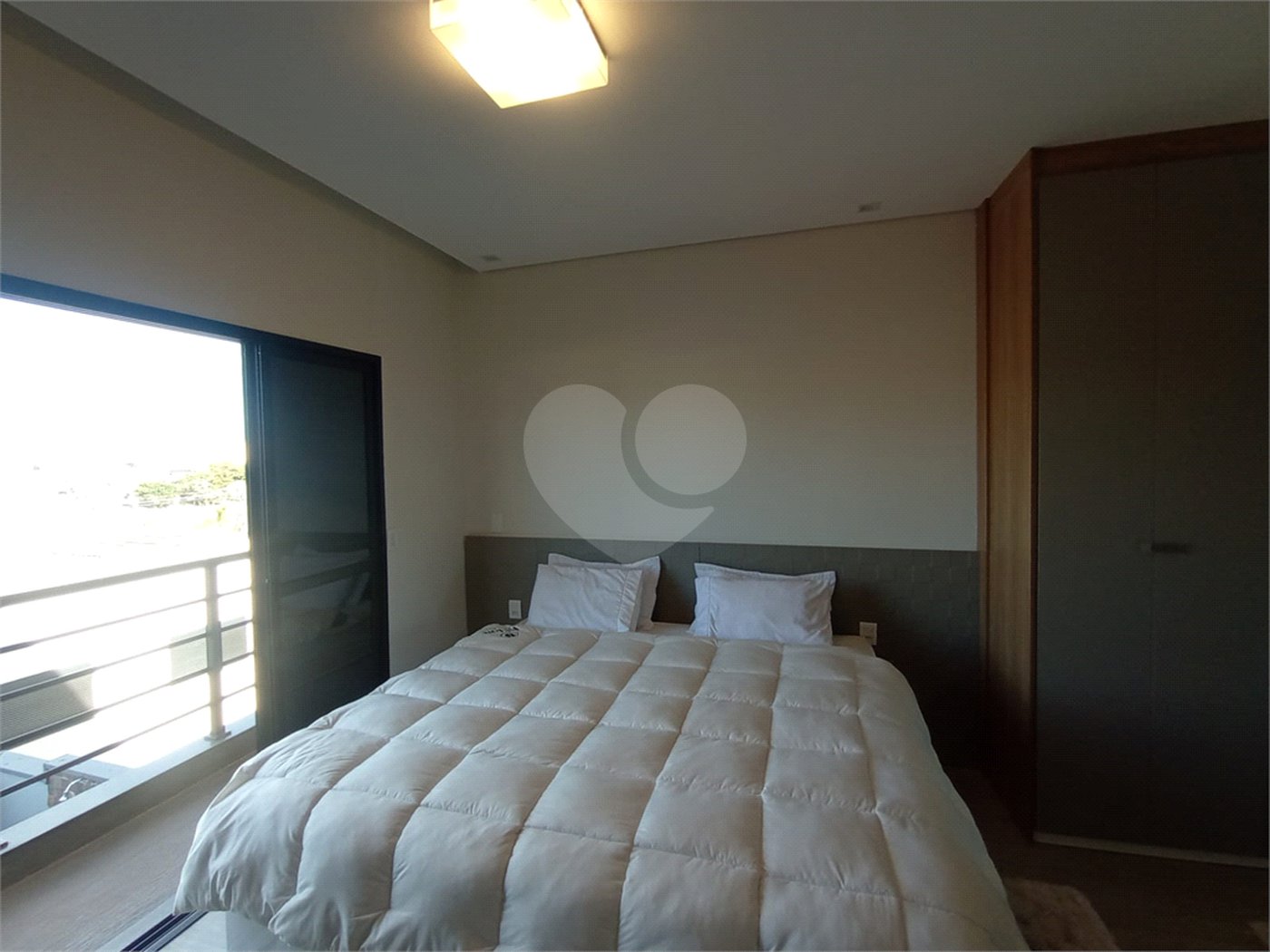 Casa à venda com 3 quartos, sendo 1 suíte, no condomínio Lago dos Ipês, Itapetininga - SP