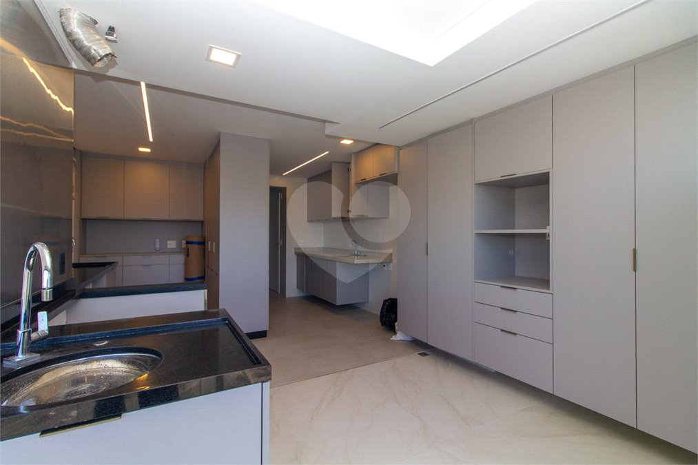 Apartamento à venda ou para alugar com 3 suítes em Jardim Morumbi, São Paulo, SP