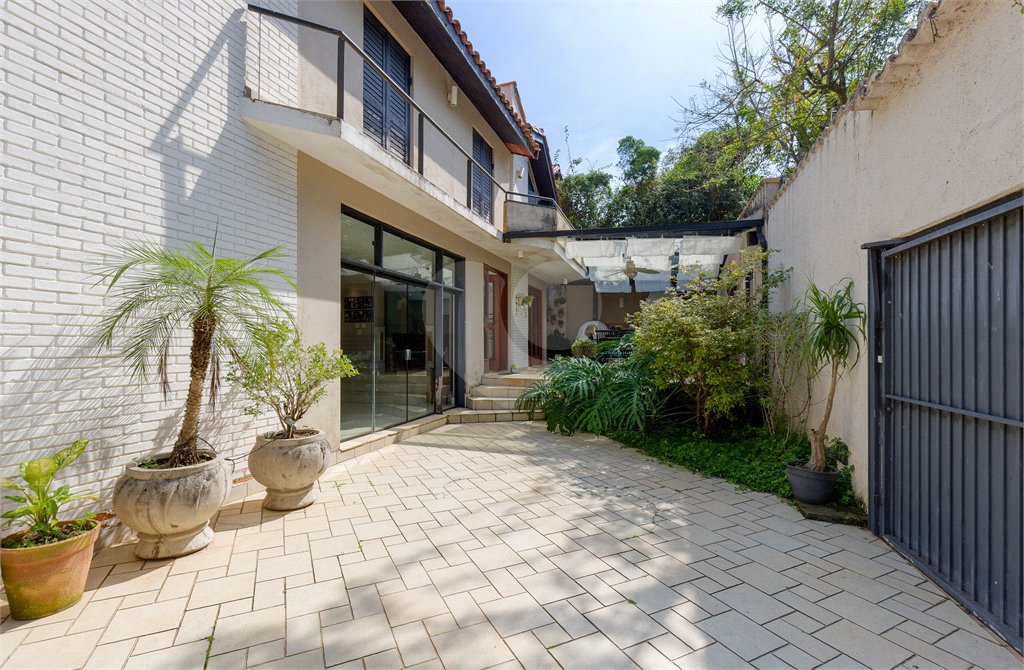 Casa à venda com 3 quartos, sendo 1 suíte, em Brooklin, São Paulo, SP