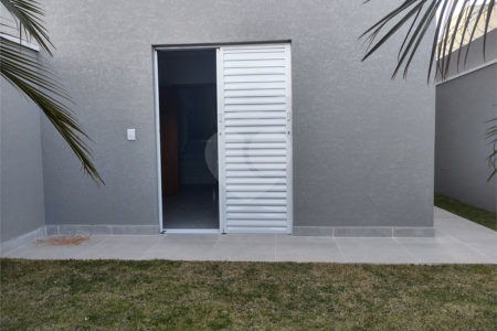 Casa Térrea à venda com 3 suítes em Jardim do Lago, Atibaia, SP