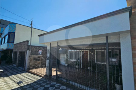 Casa à venda ou para alugar com 5 quartos, sendo 1 suíte, no Centro, Salto, SP