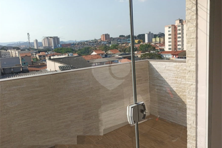 Sobrado à venda com 3 quartos, sendo 1 suíte, em Jardim Santa Beatriz, Guarulhos, SP