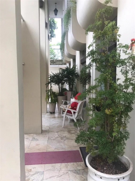 Casa à venda com 4 suítes em Jardim Leonor, São Paulo, SP