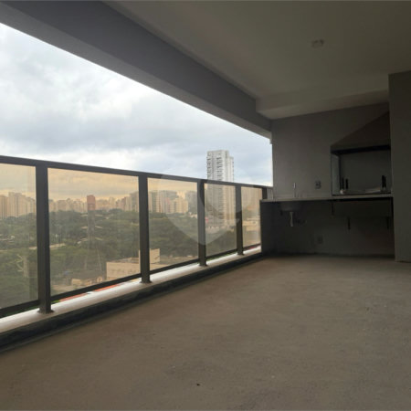 Apartamento à venda com 3 suítes em Campo Belo, São Paulo, SP