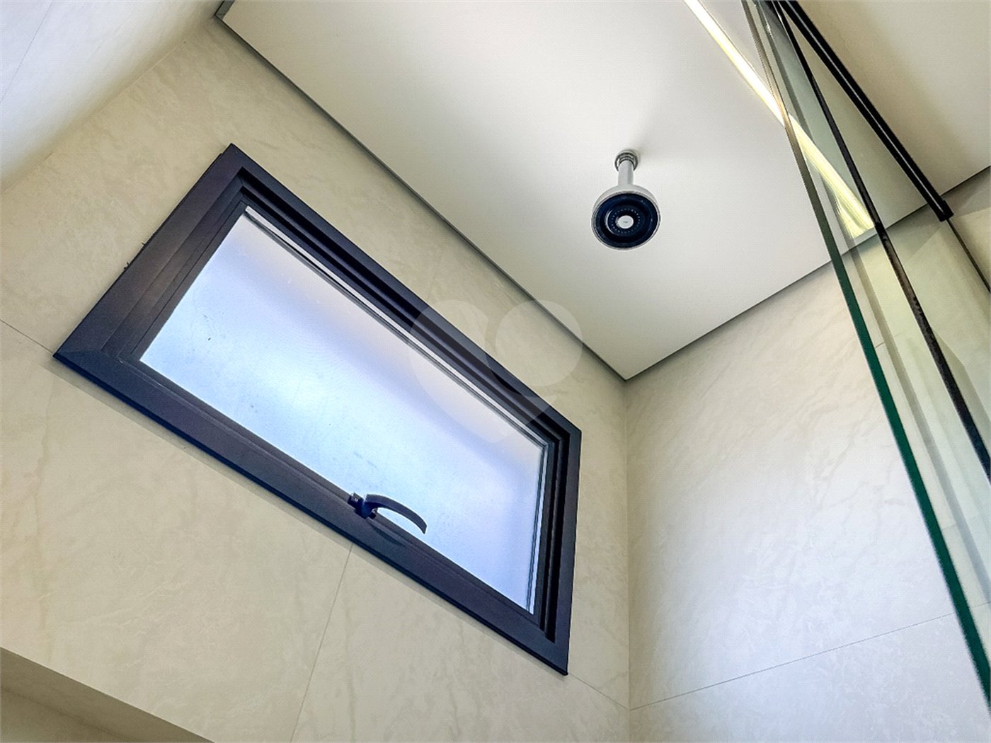 Casa à venda com 3 suítes no condomínio Villa dos Pinheiros, Indaiatuba - SP