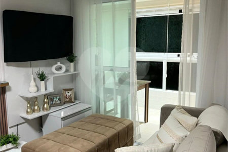Apartamento à venda com 2 quartos, sendo 1 suíte, no Centro, Mongaguá, SP