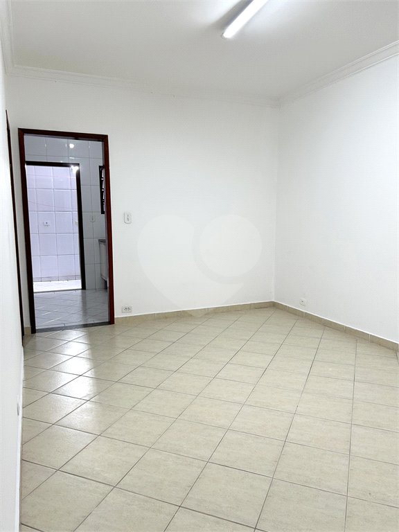 Casa para alugar com 2 quartos, sendo 1 suíte, no condomínio Terra Nostra III, São Paulo - SP