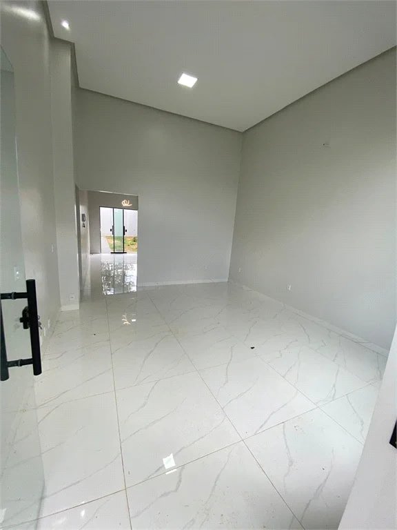 Casa à venda com 3 quartos, sendo 1 suíte,  em Jardim Iracema, Balsas, MA