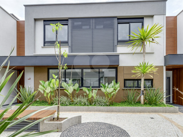 Casa à venda com 4 suítes no condomínio Venezia, São Paulo - SP
