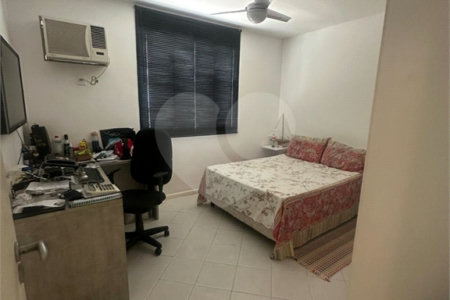 Casa à venda com 4 quartos, sendo 3 suítes, no condomínio Jardins de Florença, Rio de Janeiro - RJ