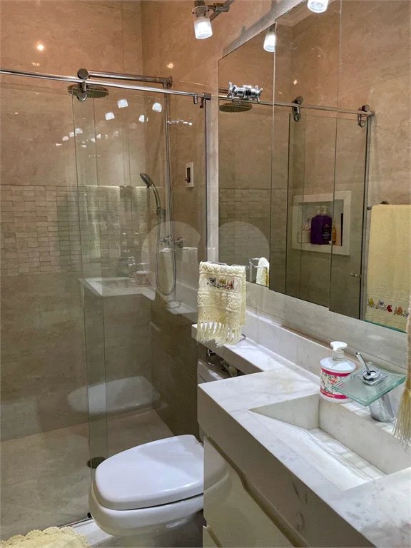 Sobrado à venda com 3 quartos, sendo 1 suíte, em Vila Maria Alta, São Paulo, SP