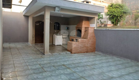 Casa à venda com 3 quartos, sendo 1 suíte,  em Jardim São Pedro, Mogi das Cruzes, SP