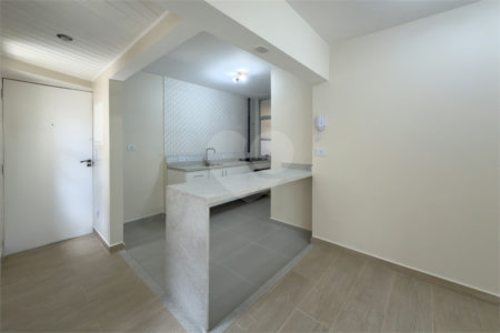 Apartamento à venda com 3 quartos, sendo 1 suíte, em Planalto Paulista, São Paulo, SP