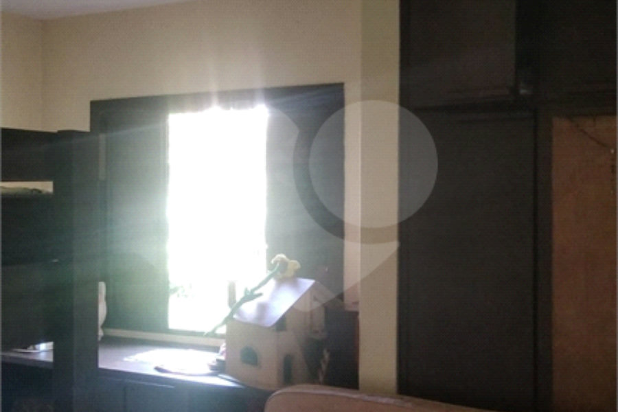 Casa à venda com 5 quartos, sendo 3 suítes, no condomínio Alpes da Cantareira, Mairiporã - SP