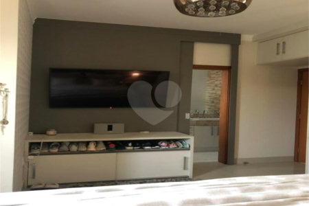 Casa à venda com 4 quartos, sendo 3 suítes, no condomínio Residencial Terra Nobre, Indaiatuba - SP