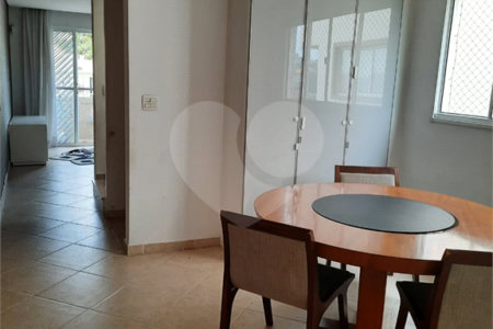 Sobrado à venda com 3 quartos, sendo 1 suíte, em Jardim Ester, São Paulo, SP