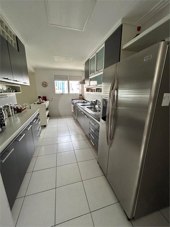 Apartamento para alugar com 3 suítes em Brooklin Paulista, São Paulo, SP