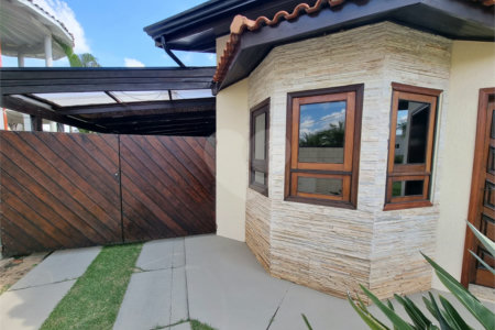Casa à venda ou para alugar com 3 quartos, sendo 1 suíte, no condomínio Terras de Vinhedo, Vinhedo - SP
