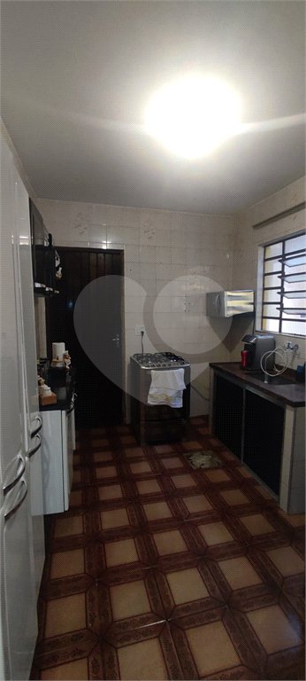 Sobrado à venda com 6 quartos, sendo 1 suíte, em Vila Acoreana, Poá, SP