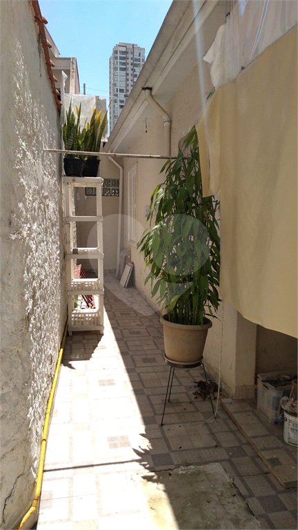 Casa à venda com 3 quartos, sendo 1 suíte, em Vila Mariana, São Paulo, SP
