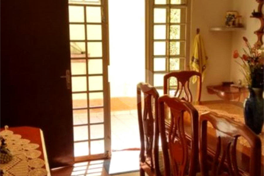 Sobrado à venda com 3 quartos, sendo 1 suíte, em Horto, São Paulo, SP