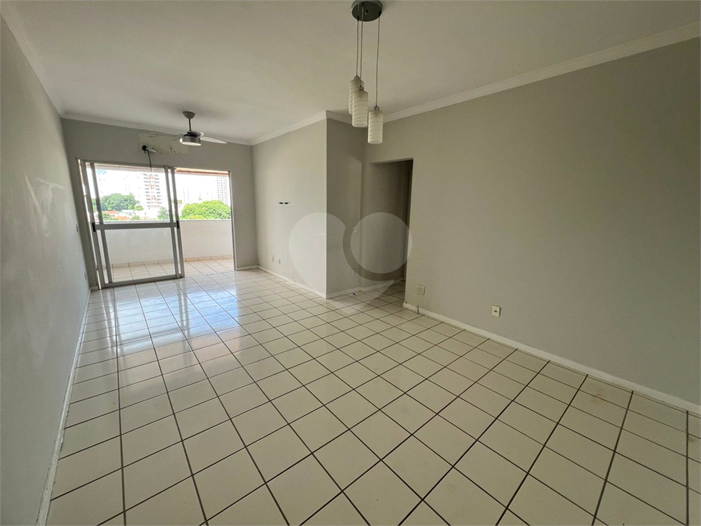 Apartamento à venda com 2 quartos, sendo 1 suíte, em Araés, Cuiabá, MT