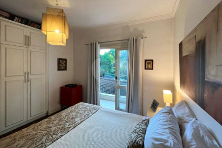 Casa à venda com 4 suítes em Vila Santo Antônio, Cotia, SP