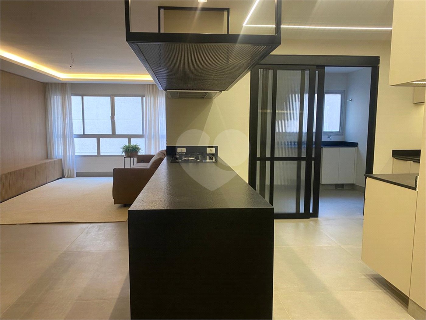 Apartamento à venda com 3 quartos, sendo 1 suíte,  em Itaim Bibi, São Paulo, SP