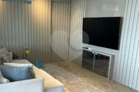 Apartamento à venda com 4 quartos, sendo 1 suíte,  em Parque São Jorge, São Paulo, SP