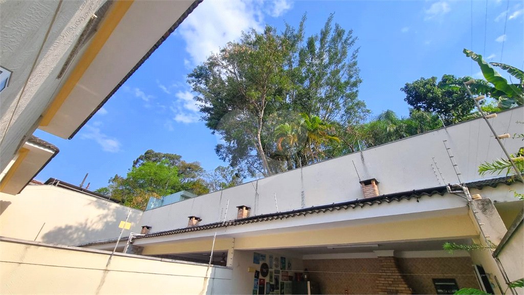 Casa à venda com 3 suítes no condomínio Residencial Cantareira, São Paulo - SP