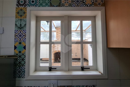 Casa à venda com 2 suítes no condomínio Village Palmas, São Paulo - SP