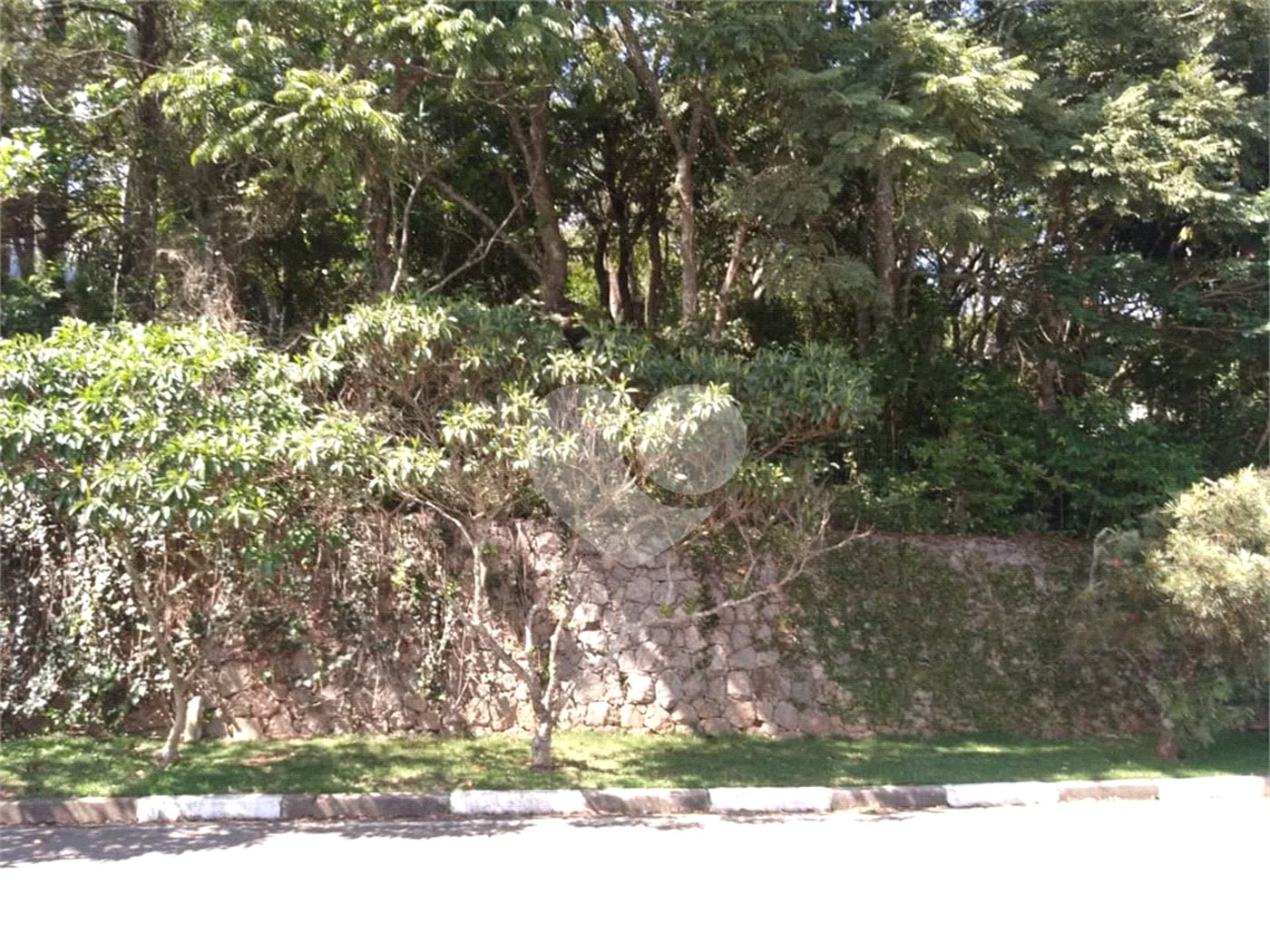 Terreno à venda no condomínio Cantareira, Mairiporã - SP