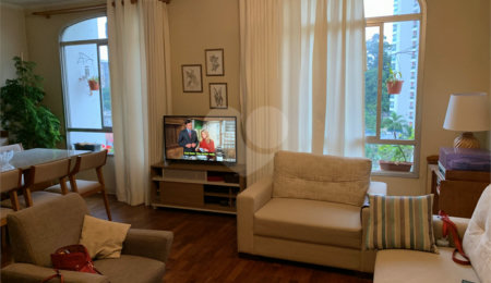 Apartamento à venda com 3 quartos, sendo 1 suíte, em Jardim Marajoara, São Paulo, SP