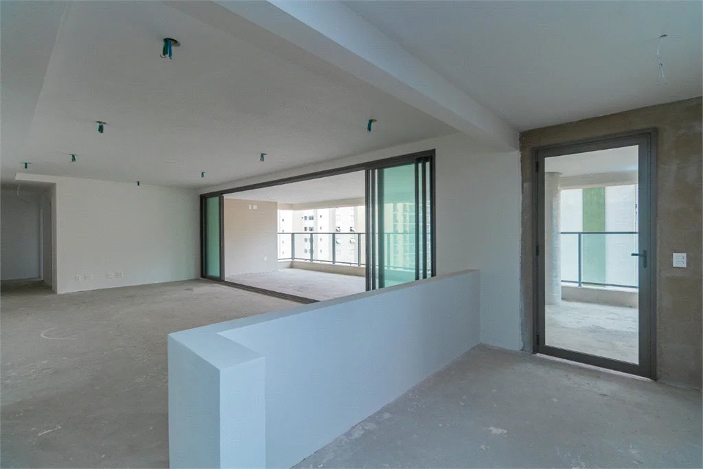Apartamento à venda com 3 suítes em Brooklin Paulista, São Paulo, SP