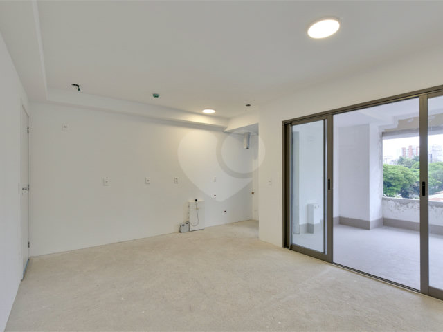 Apartamento à venda com 2 quartos, sendo 1 suíte,  em Brooklin, São Paulo, SP