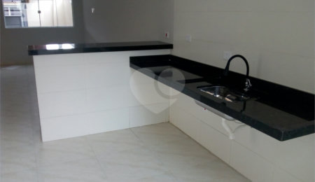Casa à venda com 3 quartos, sendo 1 suíte,  em Residencial Parque dos Sinos, Jacareí, SP