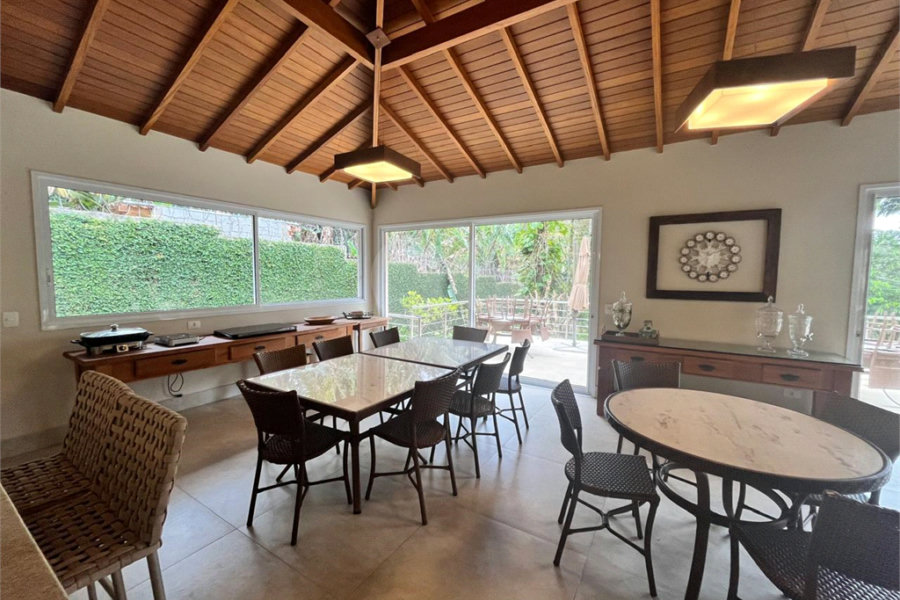 Casa à venda com 5 suítes no condomínio Cantareira, Mairiporã - SP