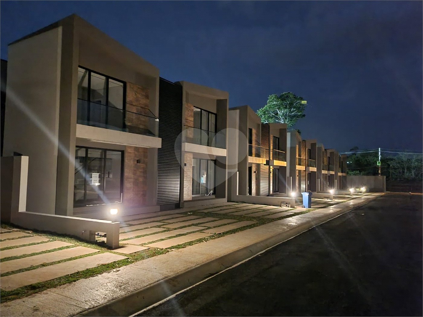 Casa à venda com 2 suítes no condomínio Residencial Vue26, Atibaia - SP