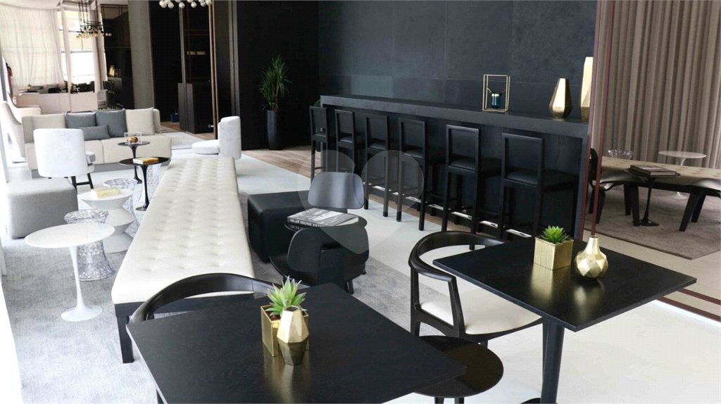 Excelente Apartamento para venda com 4 suítes, 4 vagas e lazer à venda na Vila Mariana!!