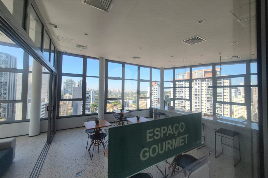 Apartamento para alugar com 2 suítes em Brooklin, São Paulo, SP