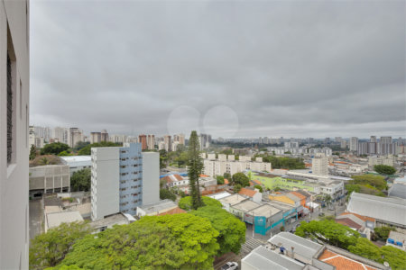 Apartamento à venda com 3 quartos, sendo 1 suíte, em Alto da Boa Vista, São Paulo, SP
