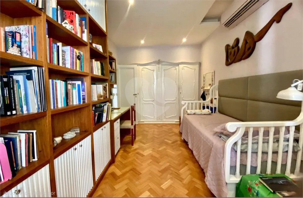 Apartamento à venda com 3 quartos, sendo 1 suíte, em Copacabana, Rio de Janeiro, RJ
