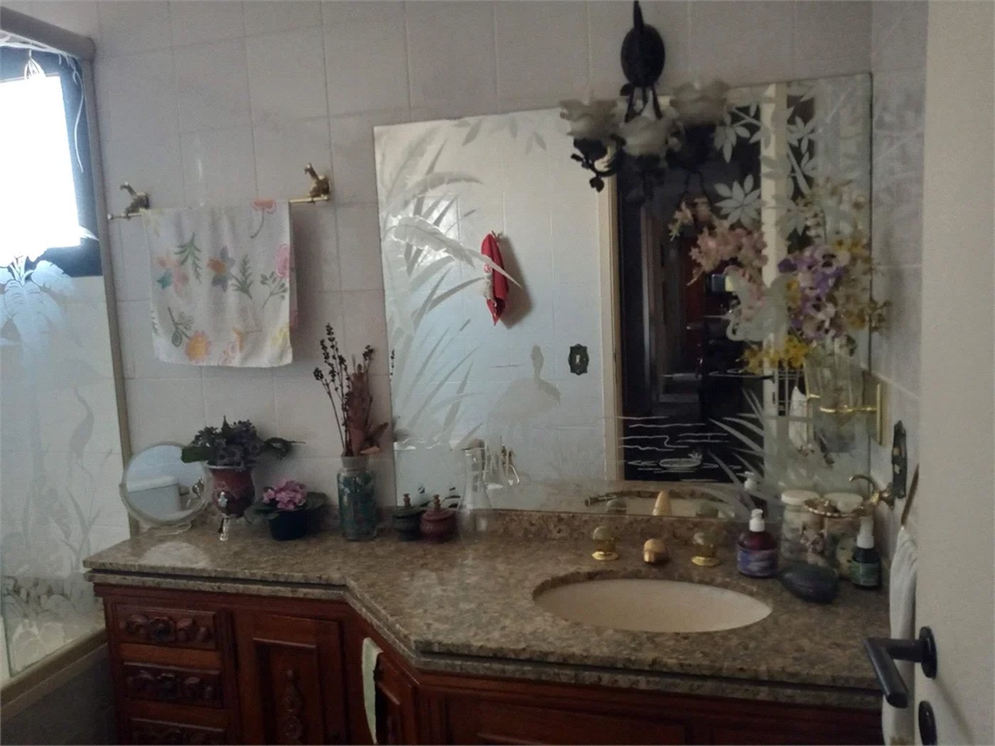 Apartamento à venda com 3 suítes em Vila Suzana, São Paulo, SP