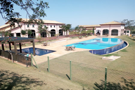 Casa à venda com 3 suítes no condomínio Campo de Toscana, Vinhedo - SP