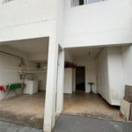 Casa à venda com 3 quartos, sendo 1 suíte, no condomínio New Village, Cotia - SP