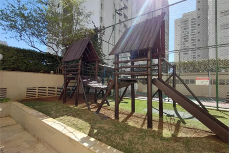 Apartamento à venda com 3 quartos, sendo 1 suíte,  em Vila Romana, São Paulo, SP
