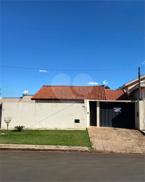 Casa à venda com 2 quartos, sendo 1 suíte, em Vila Renô, Ponta Porã, MS