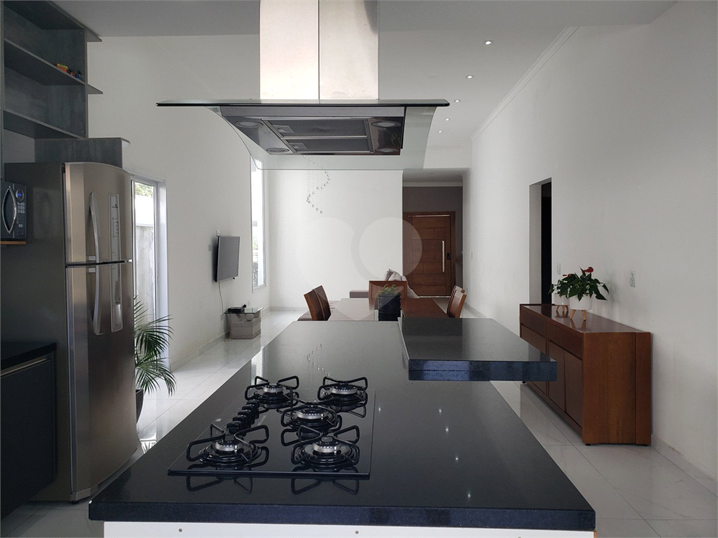 Casa à venda com 3 suítes no condomínio Residencial Veredas, Mogi das Cruzes - SP