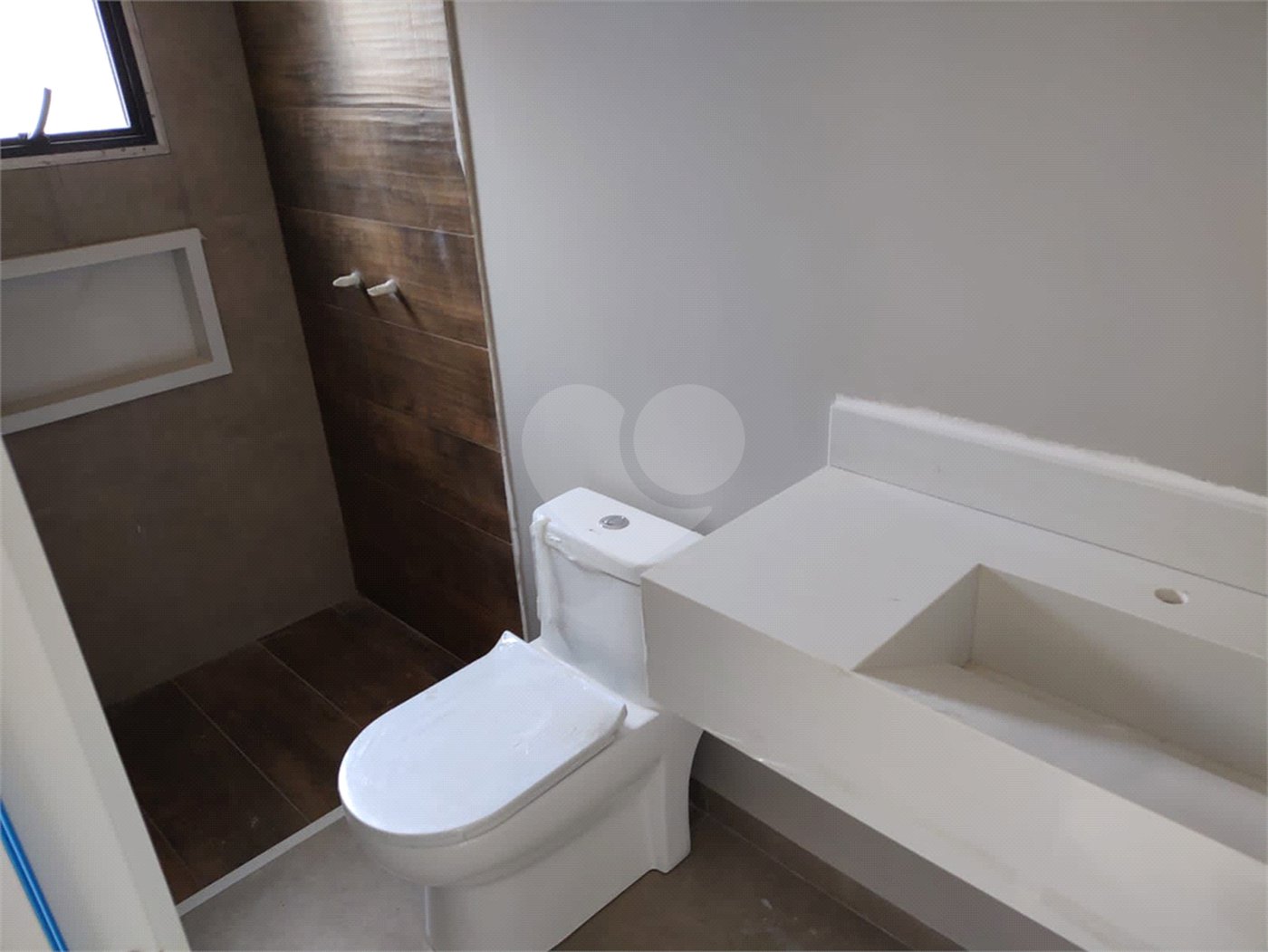 Casa à venda com 3 suítes no condomínio Vue 26, Atibaia - SP